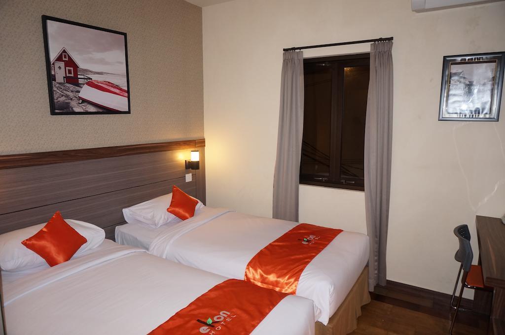 Ekon Hotel Джокьякарта Номер фото