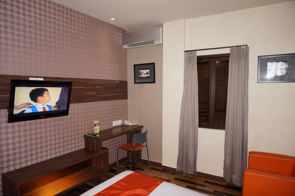 Ekon Hotel Джокьякарта Номер фото