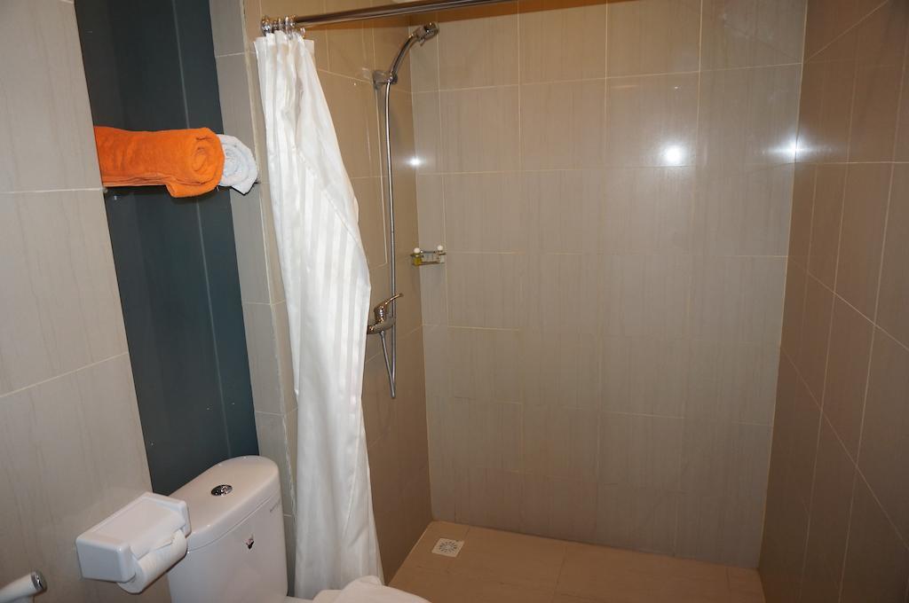 Ekon Hotel Джокьякарта Номер фото