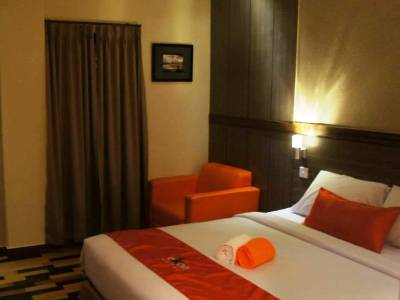 Ekon Hotel Джокьякарта Экстерьер фото